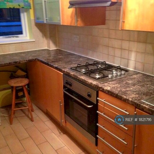 2 Bedroom Flat To Rent In Bromley, Bromley, BR2