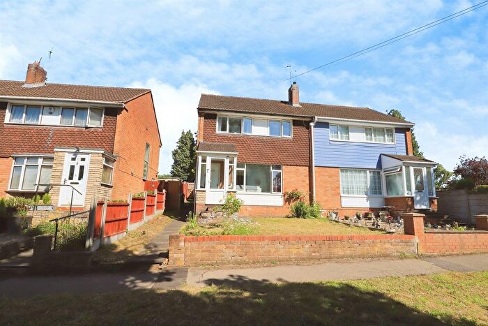 3 Bedroom Semi-Detached House For Sale In Comberton Park Road, Kidderminster, DY10