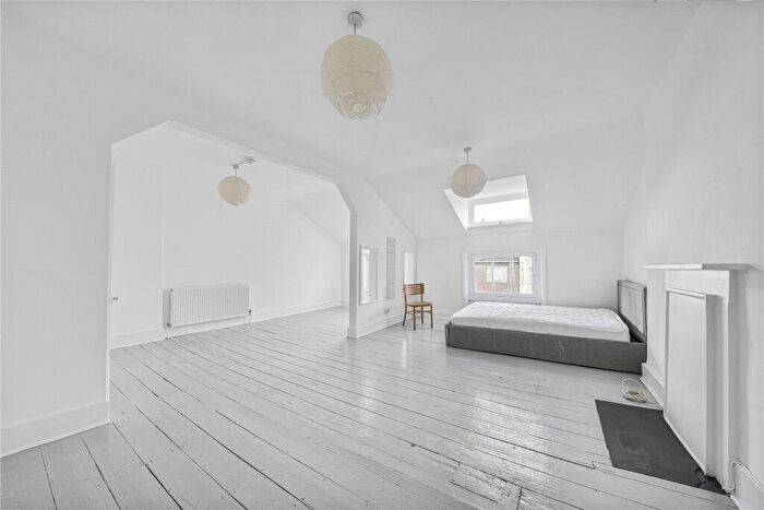 3 Bedroom Apartment To Rent In College Crescent, Swiss Cottage, London, NW3