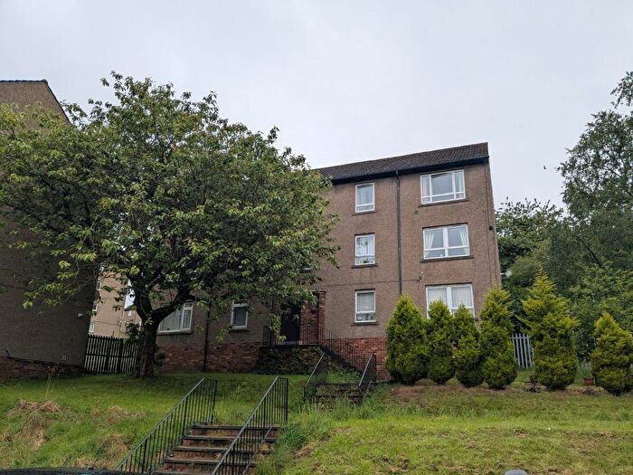2 Bedroom Flat To Rent In /R, Loganlee Terrace, Dundee, DD2