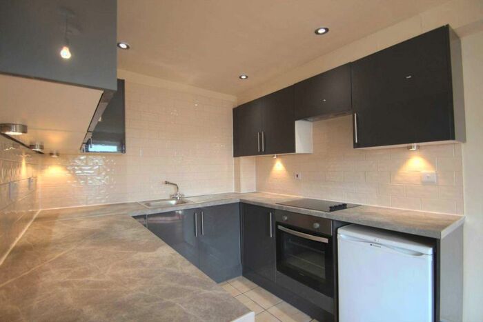 1 Bedroom Flat To Rent In Cranmer Road, Cowley, OX4