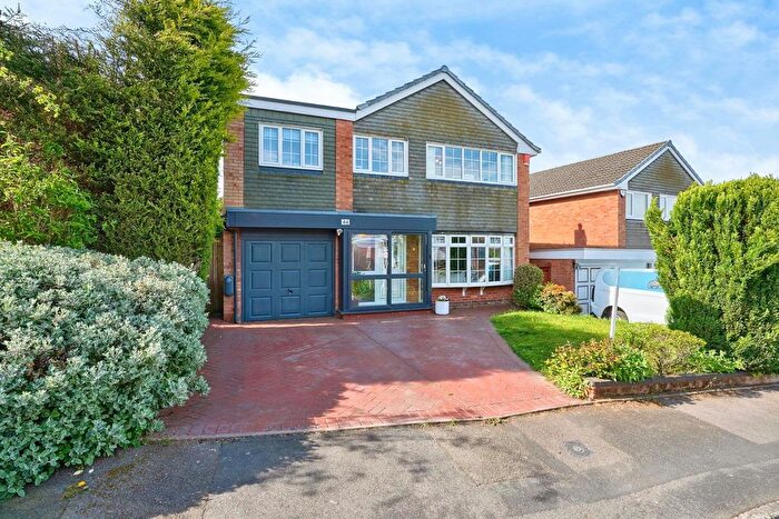 4 Bedroom Detached House For Sale In Penryn Road, Walsall, West Midlands, WS5