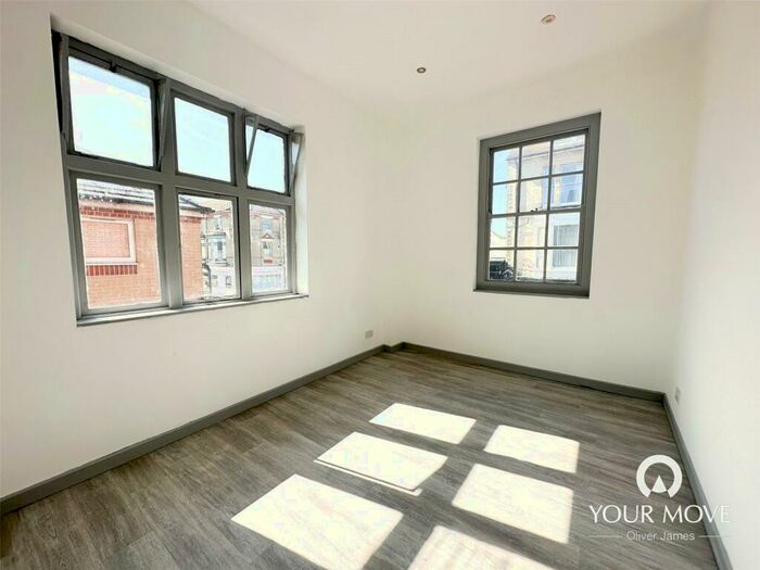 1 Bedroom Flat To Rent In London Road South, Lowestoft, Suffolk, NR33