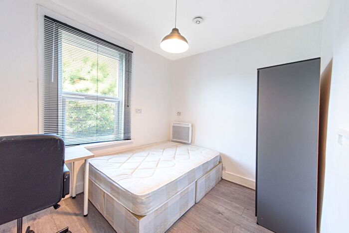 Studio To Rent In Flat, Callcott Road, Kilburn, London, NW6