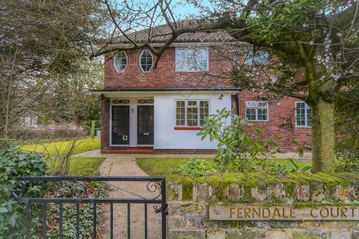 3 Bedroom Flat To Rent In Ferndale Court, Westcombe Park Road, Blackheath, SE3