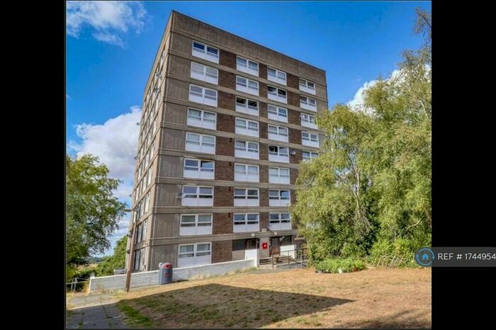2 Bedroom Flat To Rent In Sir Francis Way, Brentwood, CM14