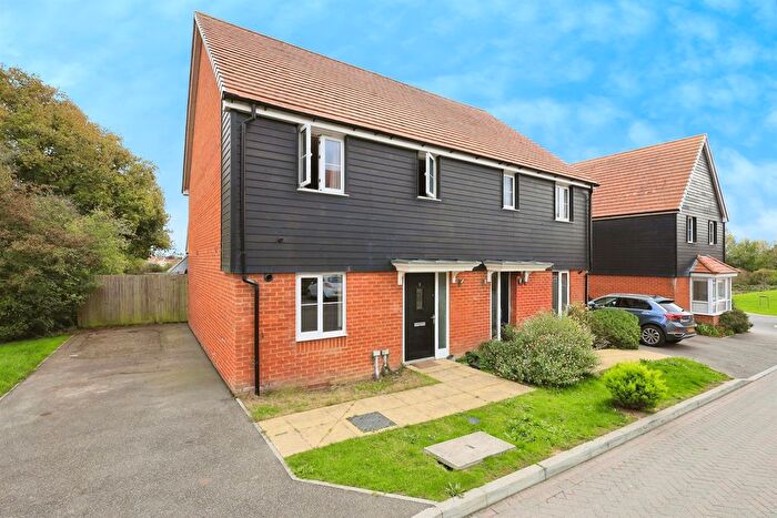 3 Bedroom Semi-Detached House For Sale In Millstone Drive, Hailsham, BN27