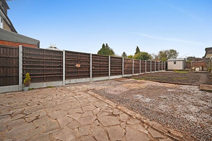 3 Bedroom Semi-Detached House To Rent In Halfmoon Lane, Dunstable, LU5