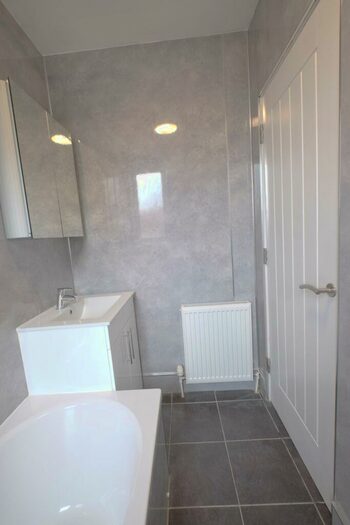 3 Bedroom Maisonette To Rent In Lansbury Street, Kirkcaldy, KY1