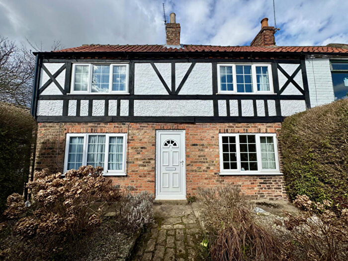 3 Bedroom Semi-Detached House For Sale In Hatfield House, Church Lane, Skirlaugh, HU11