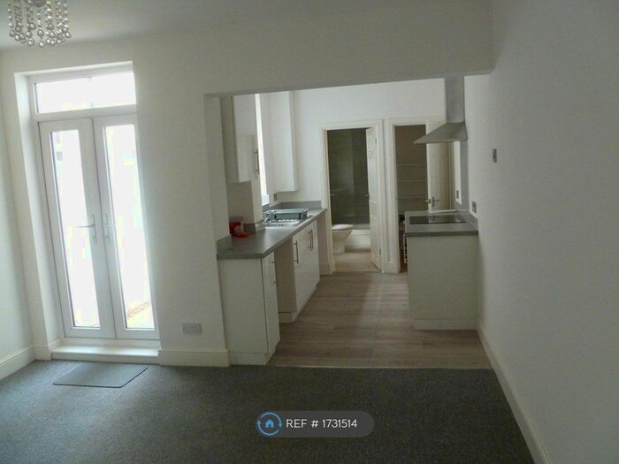 3 Bedroom Terraced House To Rent In Tomkinson Road, Nuneaton, CV10