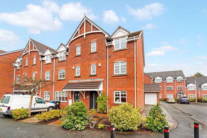 5 Bedroom End Terrace House For Sale In Iona Crescent, Widnes, WA8