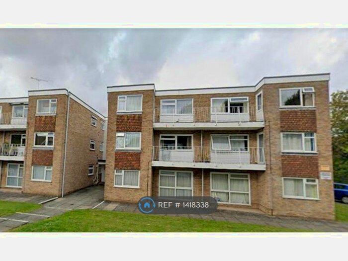 1 Bedroom Flat To Rent In Sherwood Court, Sutton, SM1