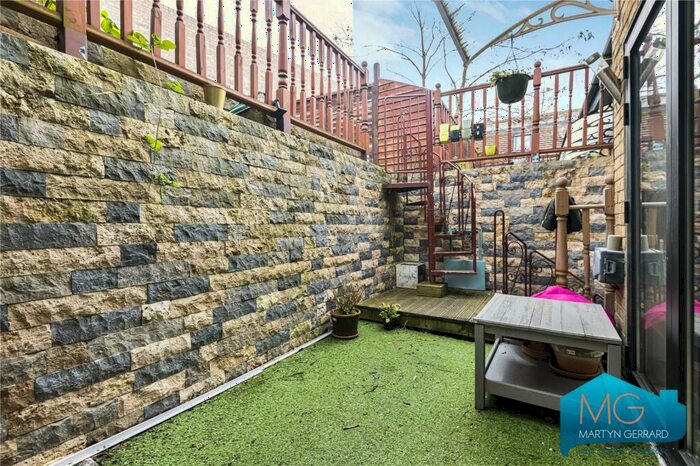 4 Bedroom Apartment For Sale In Frognal, Hampstead, London, NW3