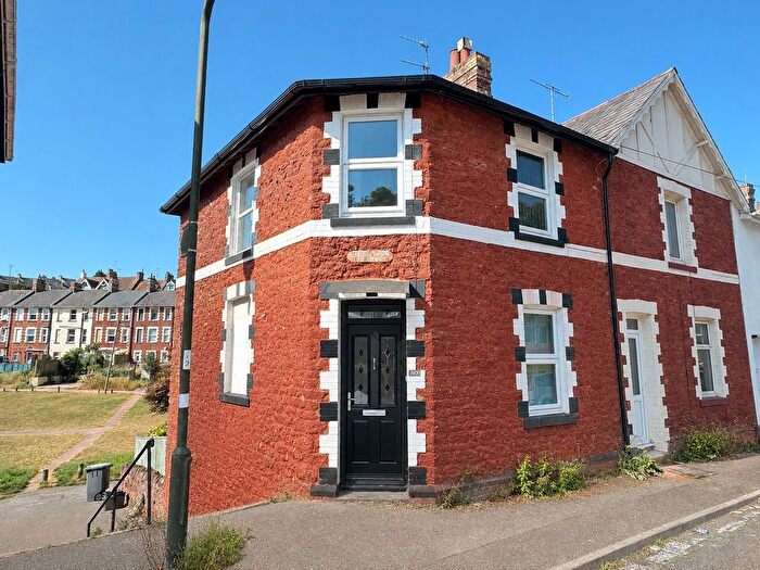 3 Bedroom End Terrace House For Sale In Mallock Road, Torquay, TQ2