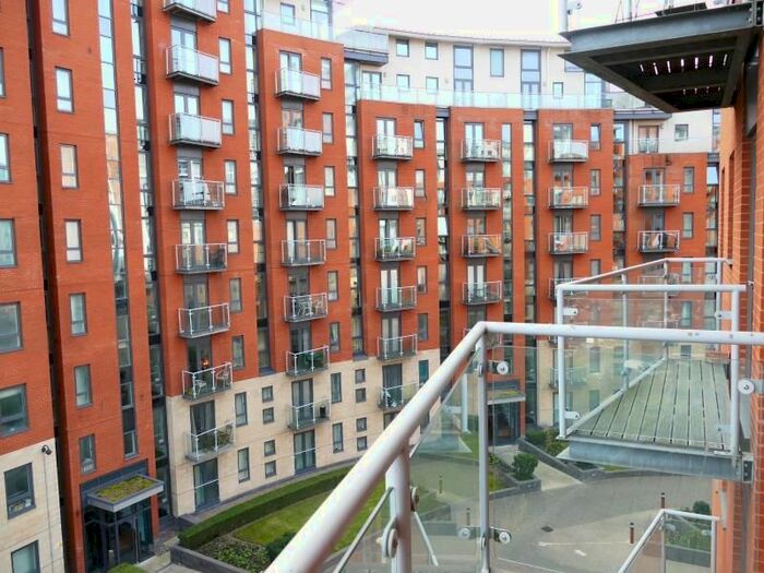 2 Bedroom Flat To Rent In Gotts Road, Leeds, LS12