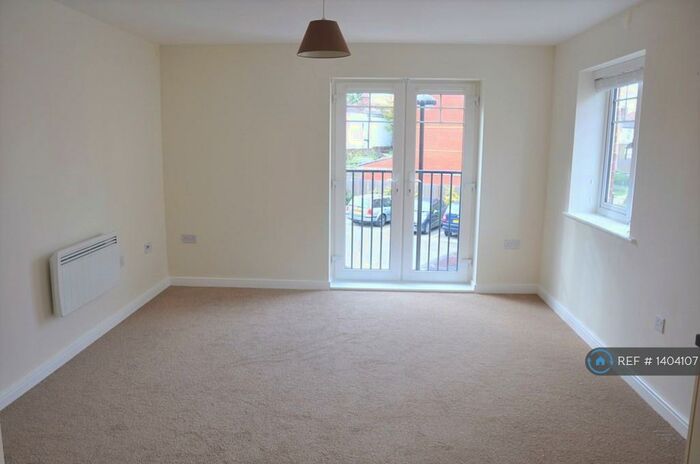 1 Bedroom Flat To Rent In Nursery View House, Morden, SM4