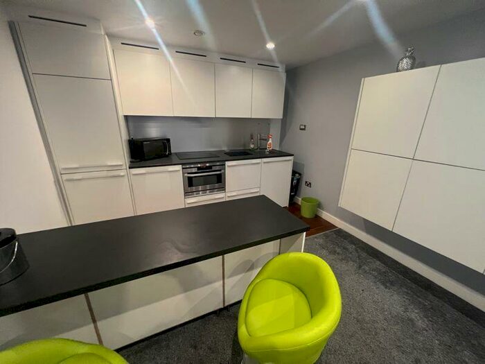 2 Bedroom Apartment To Rent In St. Pauls Square, Liverpool, L3