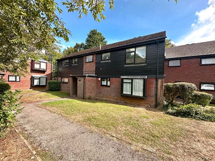2 Bedroom Apartment To Rent In Howard Agne Close, Bovingdon, HP3