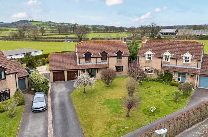 4 Bedroom Detached House For Sale In Brierley Hay, Yetminster, Sherborne, DT9
