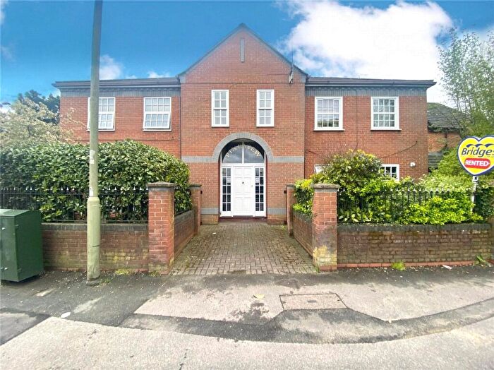 1 Bedroom Flat To Rent In Cove Road, Farnborough, Hampshire, GU14