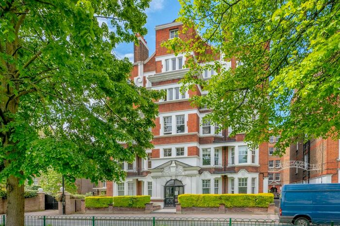 1 Bedroom Flat To Rent In Sutton Lane North, Turnham Green, London, W4