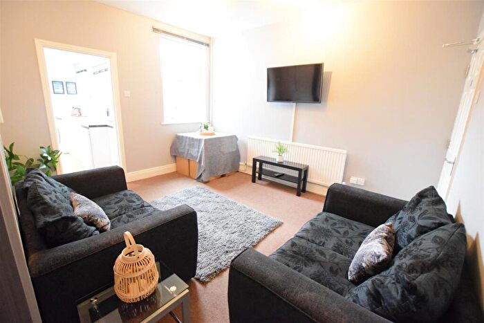 4 Bedroom Terraced House To Rent In Moor Street - Student House - /, LN1