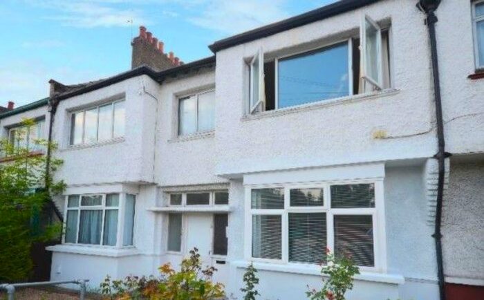 2 Bedroom Flat To Rent In Marvels Lane, London, SE12