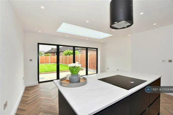 3 Bedroom Terraced House To Rent In Pyrles Lane, Loughton, IG10