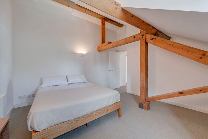 2 Bedroom Flat For Sale In Granary House, Hope Wharf, SE16