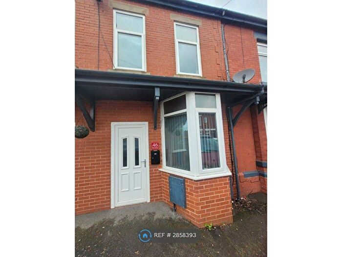 4 Bedroom Terraced House To Rent In Elm Grove, Hyde, SK14