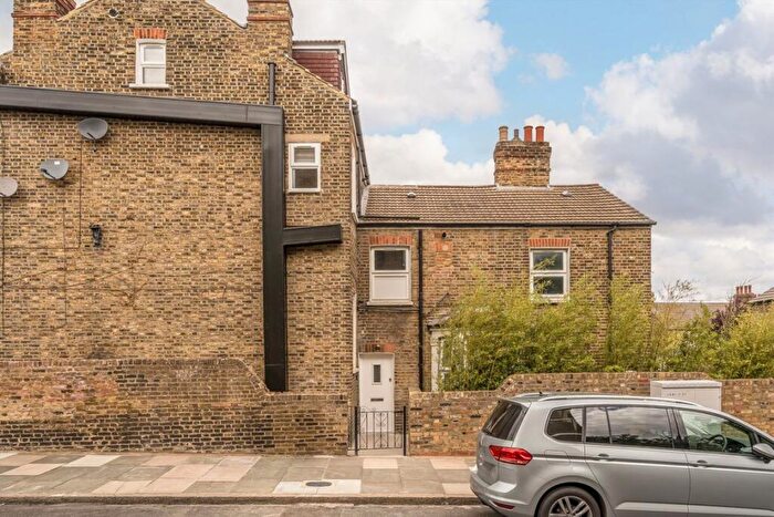 1 Bedroom Flat For Sale In Victoria Way, Charlton, SE7