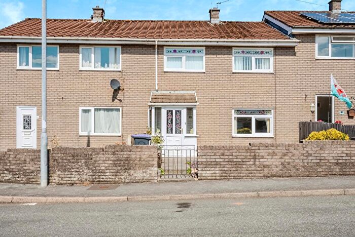3 Bedroom Terraced House For Sale In Waterloo Road, Talywain, Pontypool, NP4