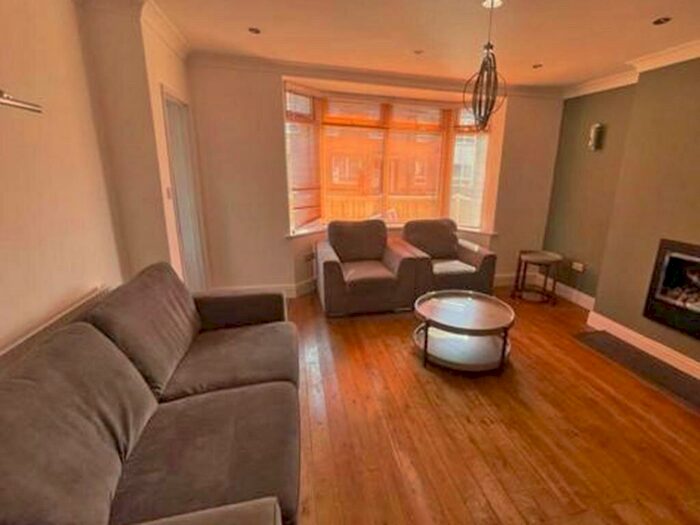 4 Bedroom House Of Multiple Occupation To Rent In Humber Road, Beeston, NG9