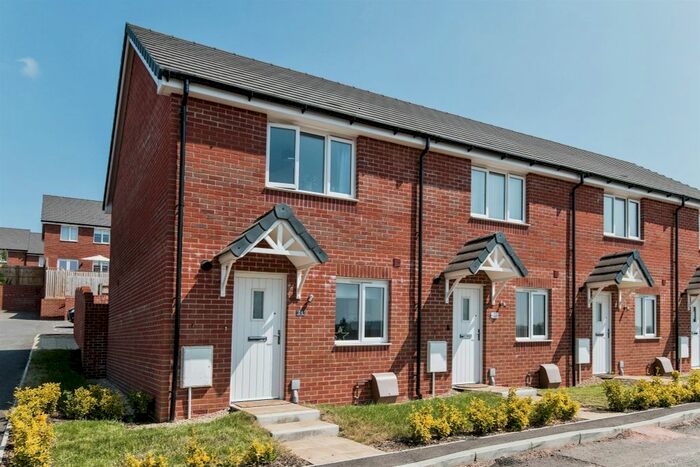2 Bedroom End Of Terrace House For Sale In Covert Close, Axminster, EX13