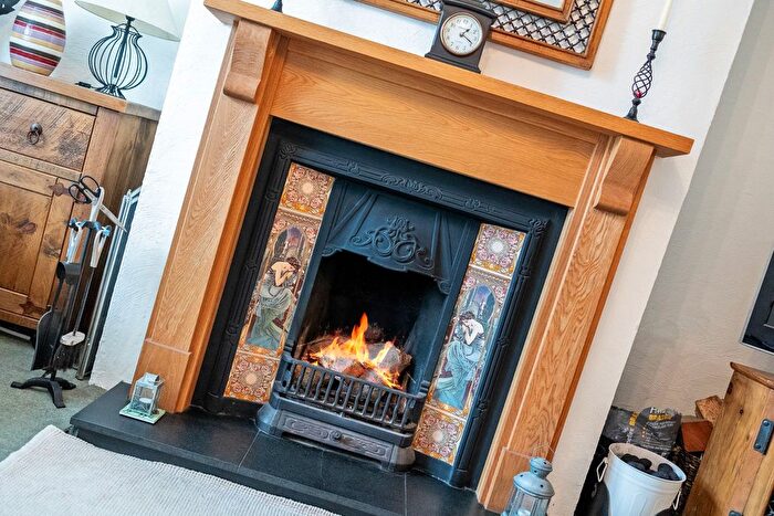 2 Bedroom Cottage For Sale In Lake View, Belmont, Bolton, BL7