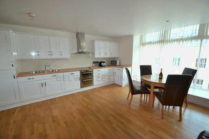 2 Bedroom Property To Rent In St Ives Road Maidenhead, SL6