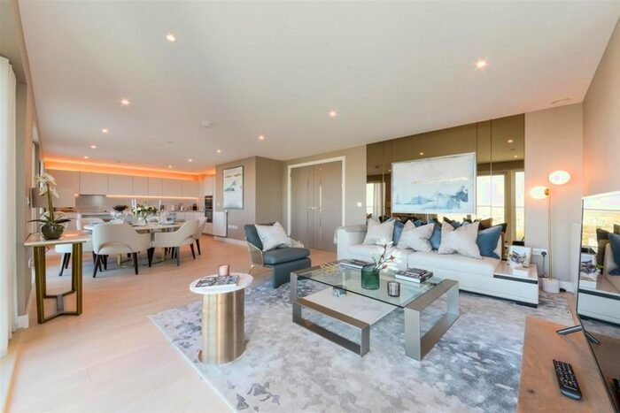 2 Bedroom Flat To Rent In Norton House, Duke Of Wellington Avenue, SE18