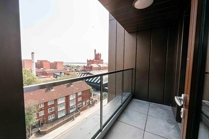 2 Bedroom Apartment To Rent In Parliament Square Crump St, Liverpool, Merseyside, L1