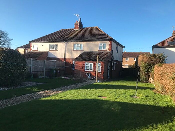 3 Bedroom Semi-Detached House For Sale In Greenway Park, Fakenham, Norfolk, NR21