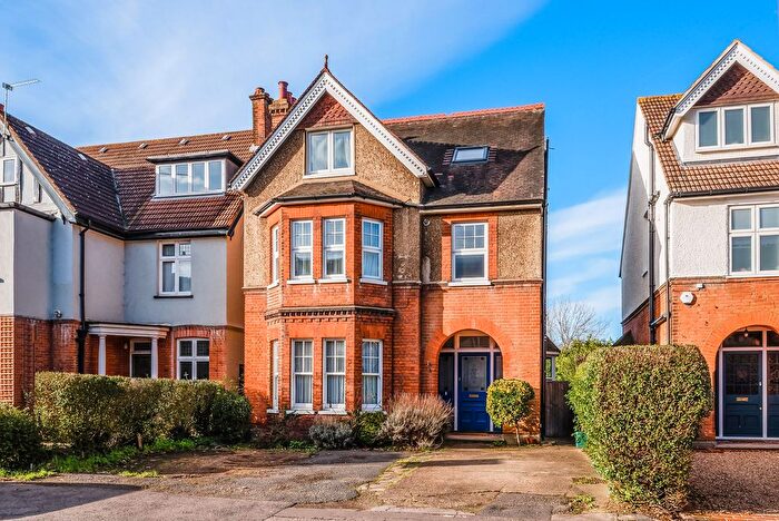 1 Bedroom Flat To Rent In Effingham Road, Long Ditton, KT6