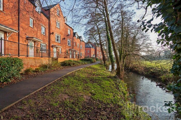 4 Bedroom Town House To Rent In Riverside Cresent, Hall Yard, Tean, ST10