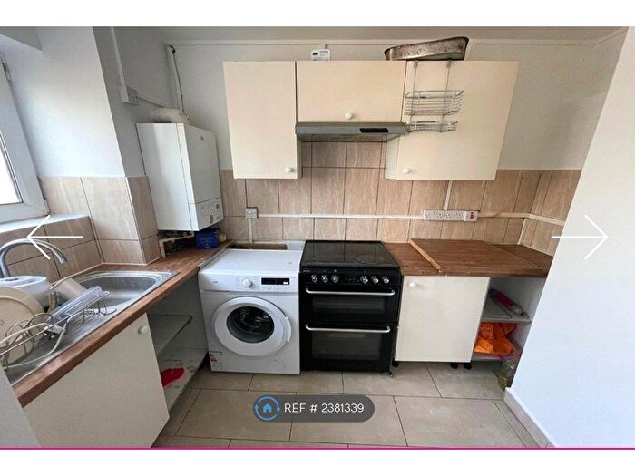 1 Bedroom Flat To Rent In Stanmore Hill, Stanmore, HA7