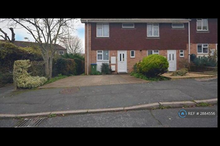 3 Bedroom End Of Terrace House To Rent In St Martins Crescent, Newhaven, BN9
