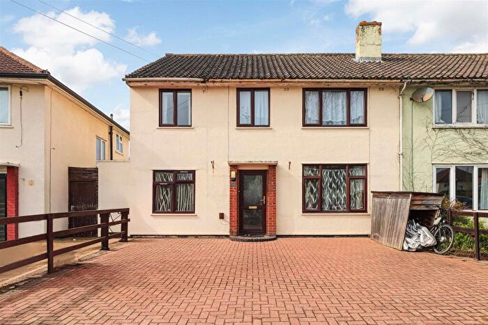 6 Bedroom Semi Detached House For Sale In Bancroft Close, Cambridge, CB1