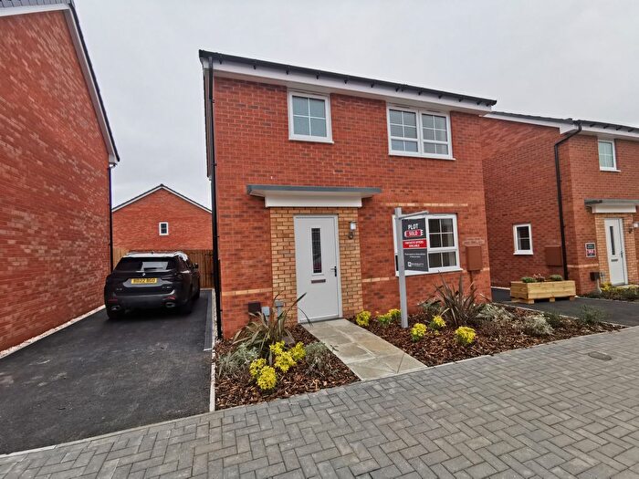 3 Bedroom Property To Rent In Laggan Close, Leicester, LE19