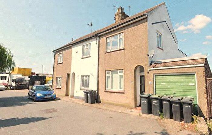 3 Bedroom Terraced House To Rent In Woodville Cottages, Mark Lane, Gravesend, Kent, DA12