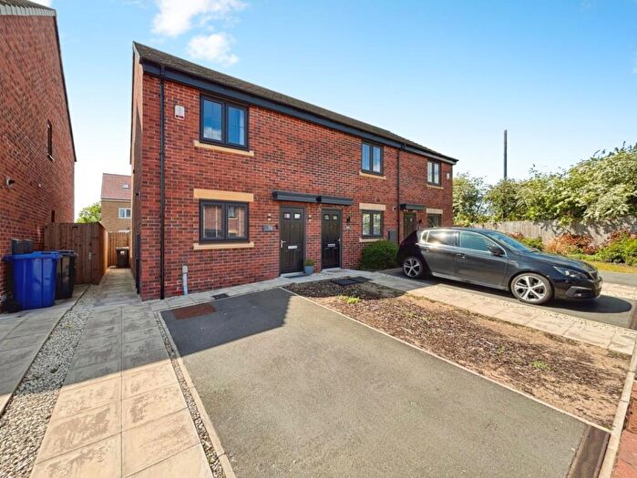 2 Bedroom End Of Terrace House For Sale In Foxby Mews, Gainsborough, DN21
