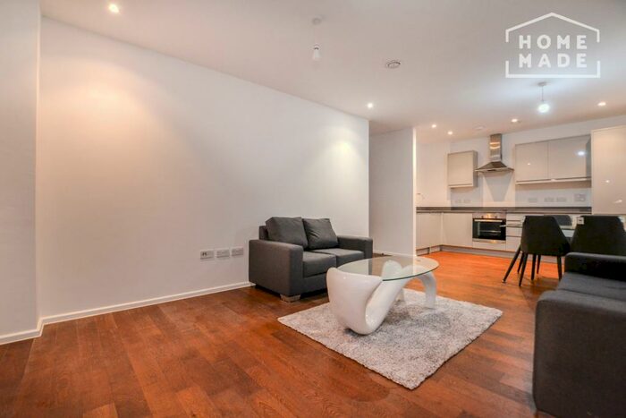 2 Bedroom Apartment To Rent In Gransden Avenue, London Fields, E8