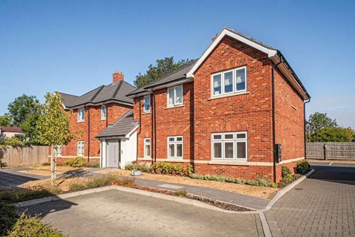 2 Bedroom Apartment For Sale In Peckworth Close, Lower Stondon, SG16
